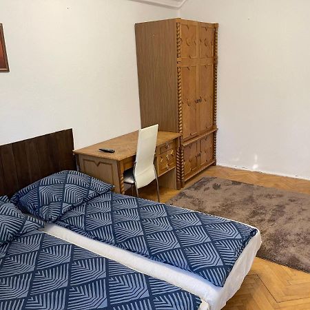 Szimpla Apartman Apartment Mişcolţ Exterior foto