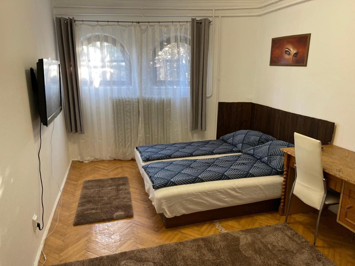 Szimpla Apartman Apartment Mişcolţ Exterior foto